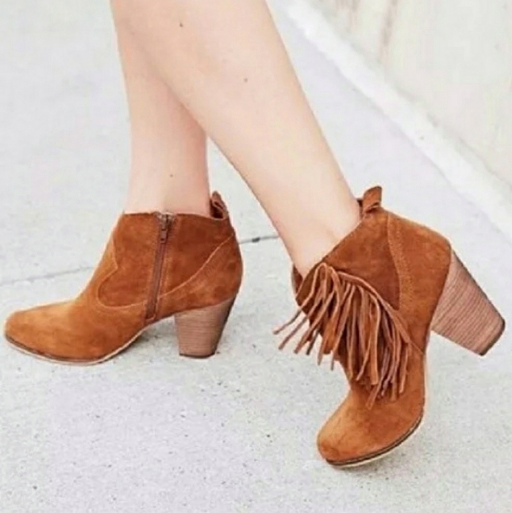 Steve Madden Fringed Suede Booties Ankle Boots